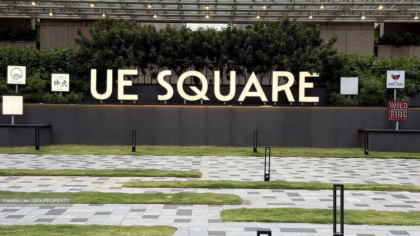 UE Square (D9), Shop House #550362201